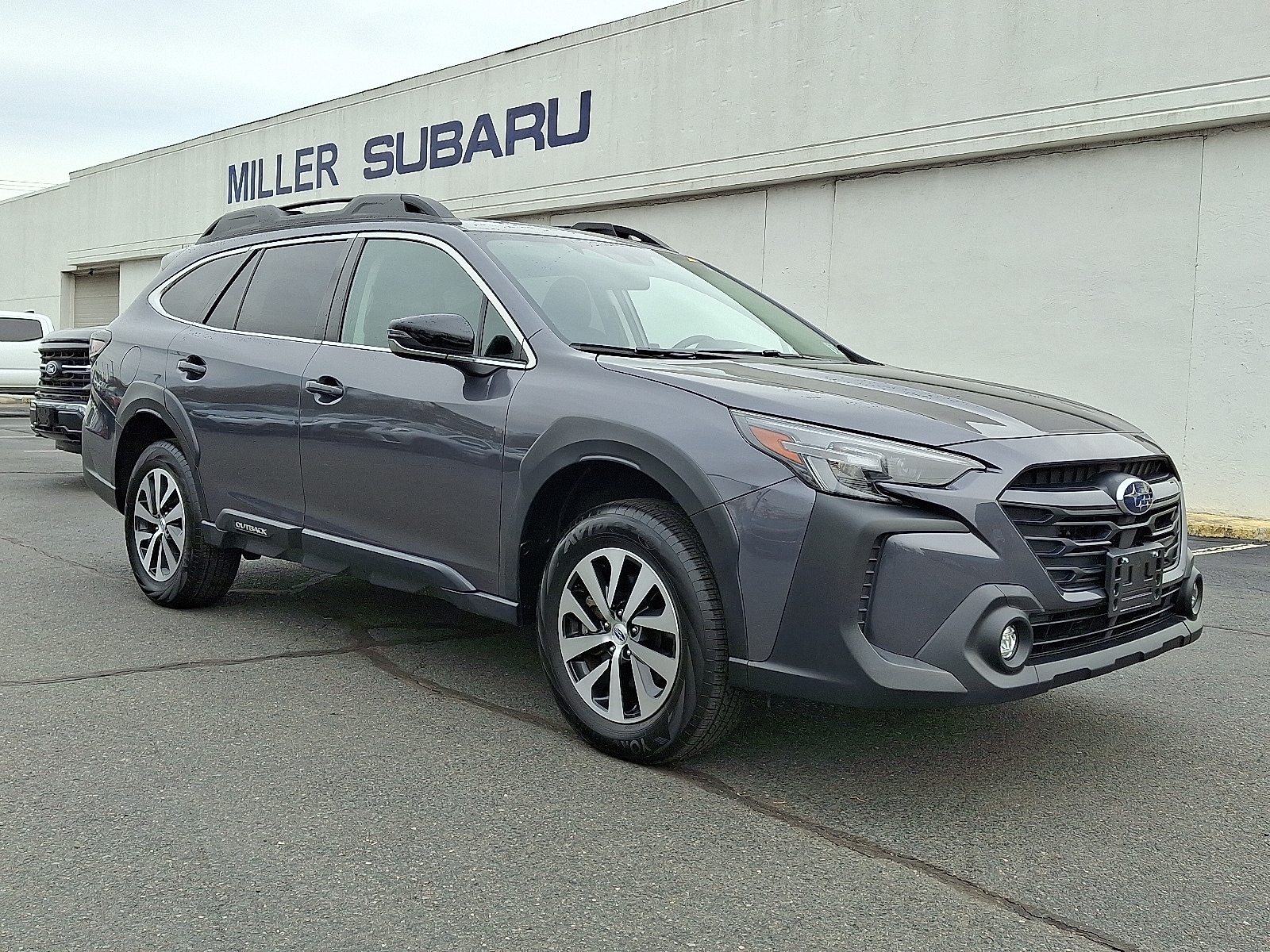 2024 Subaru Outback Premium's photo