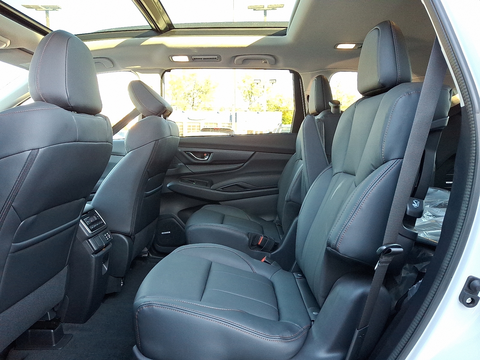 2026 Subaru Ascent Limited Bronze Edition - Photo 6
