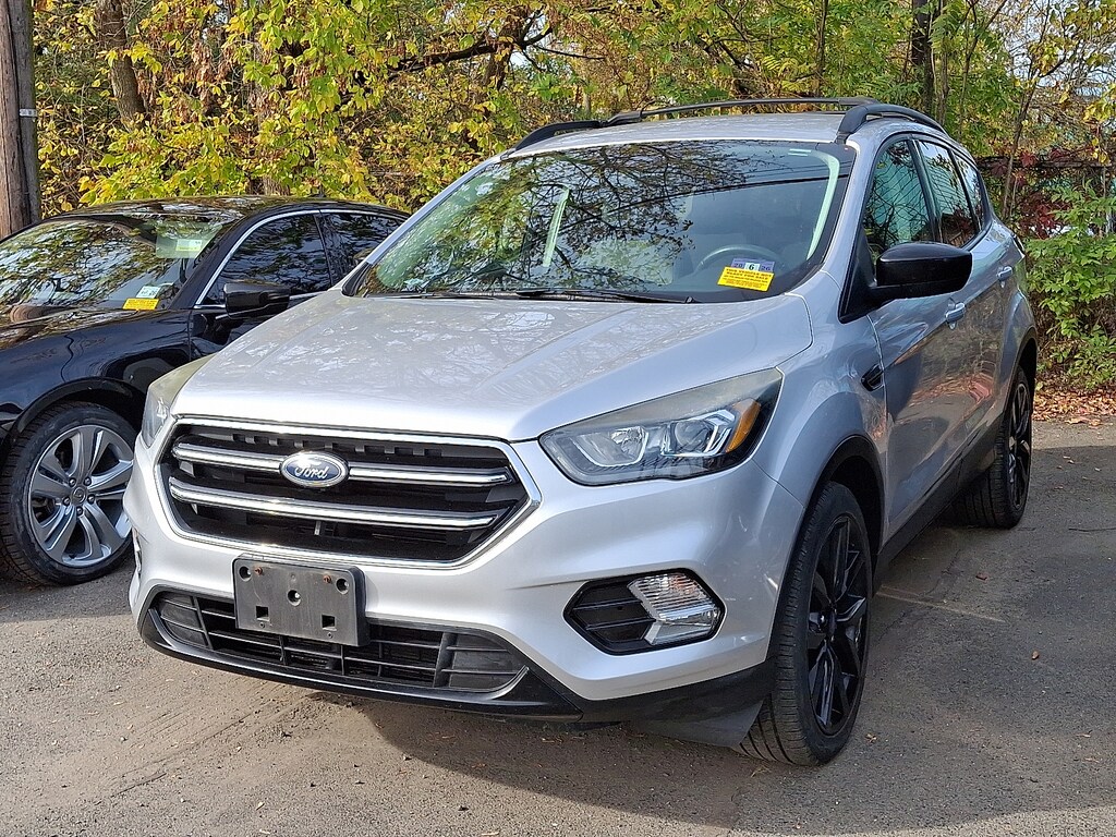 Used 2017 Ford Escape SE Sport Utility