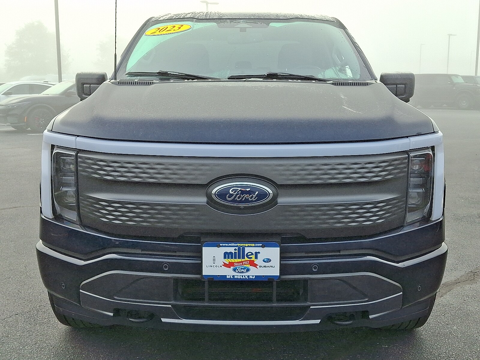 2023 Ford F-150 Lightning XLT photo 2