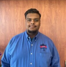 Staff member Anthony Nieves from 6e89521ff958