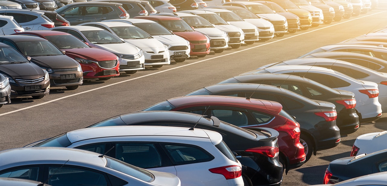Rows of used cars in Ventura, CA