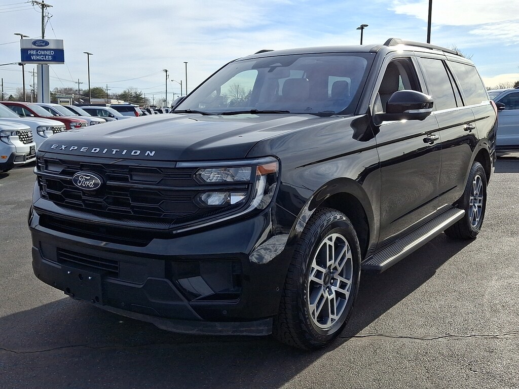Used 2025 Ford Expedition Active Sport Utility