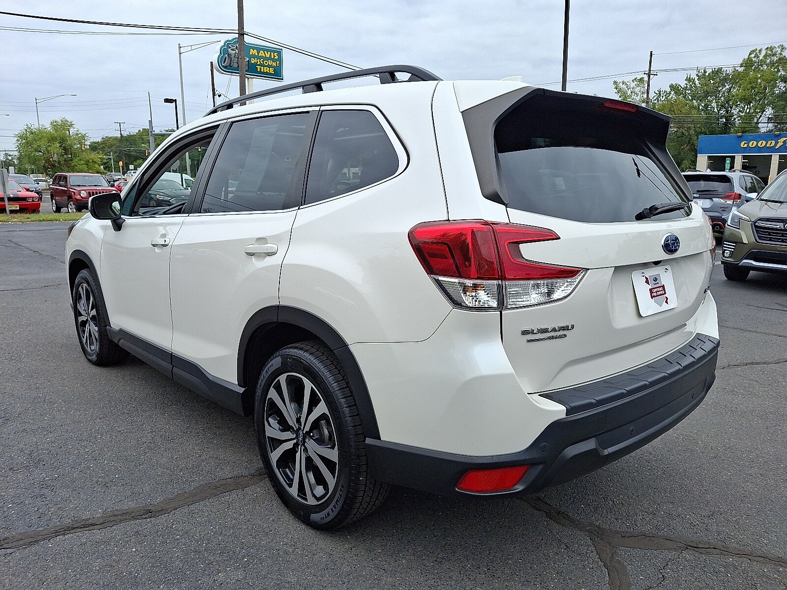 2022 Subaru Forester Limited Sport photo 3