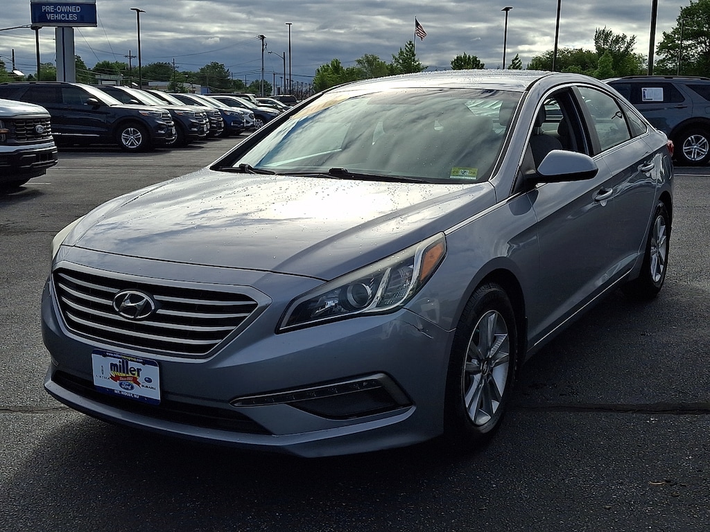 Used 2015 Hyundai Sonata SE Sedan