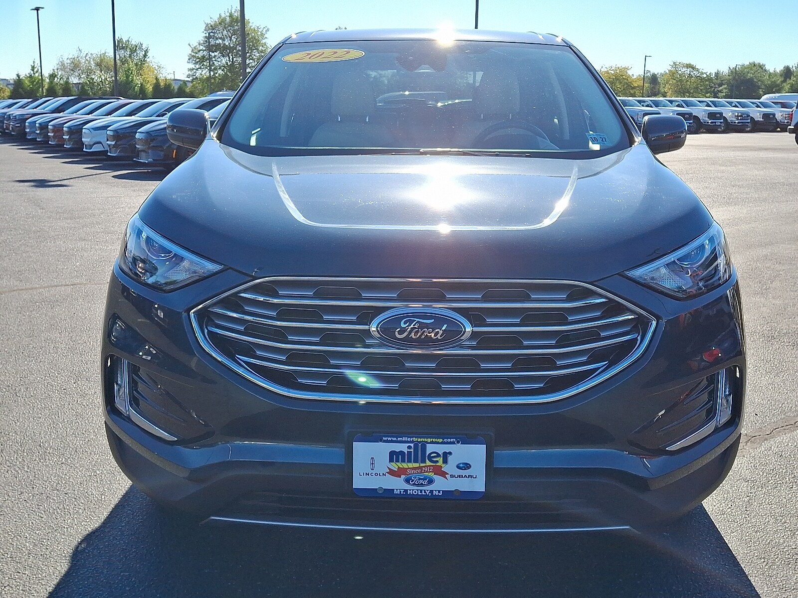 2022 Ford Edge SEL photo 2