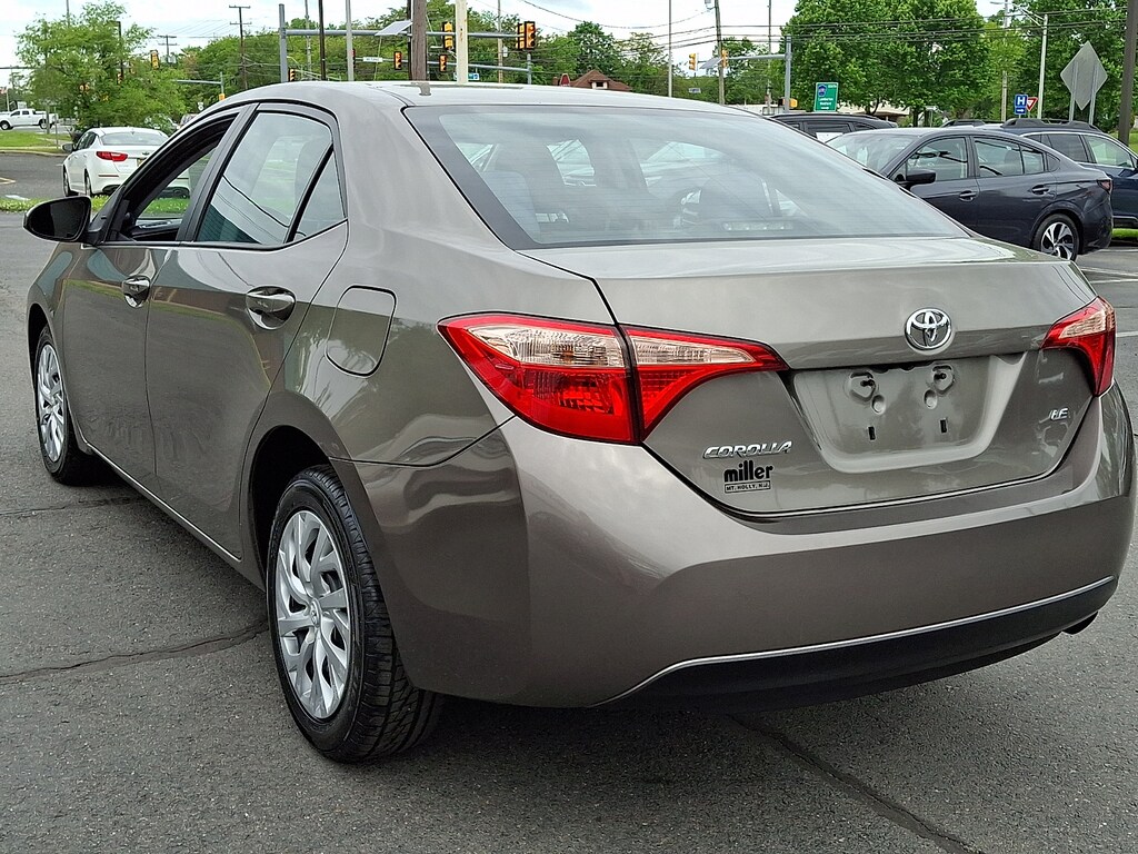 Used 2018 Toyota Corolla LE Sedan