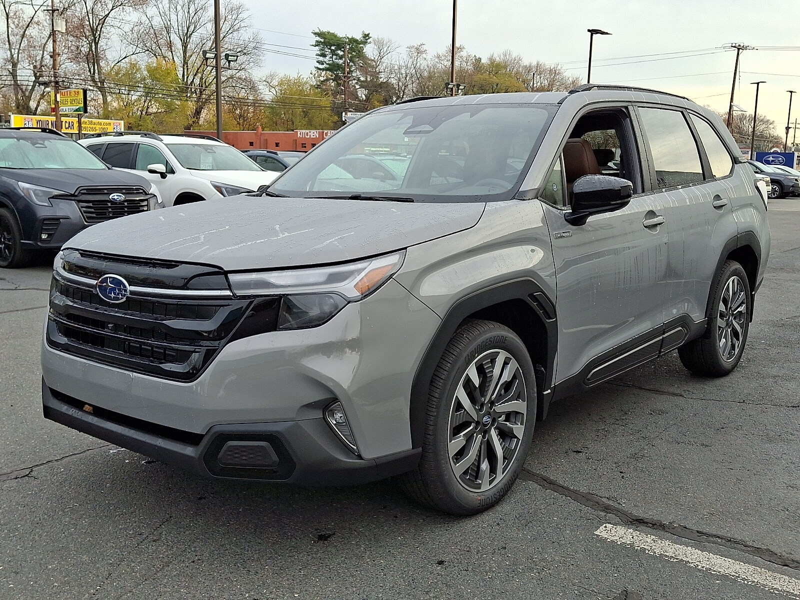 2025 Subaru Forester Touring photo 2