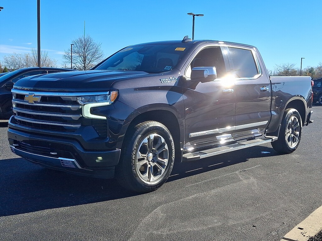 Used 2024 Chevrolet Silverado 1500 4WD Crew Cab Short Bed High Country Crew Cab