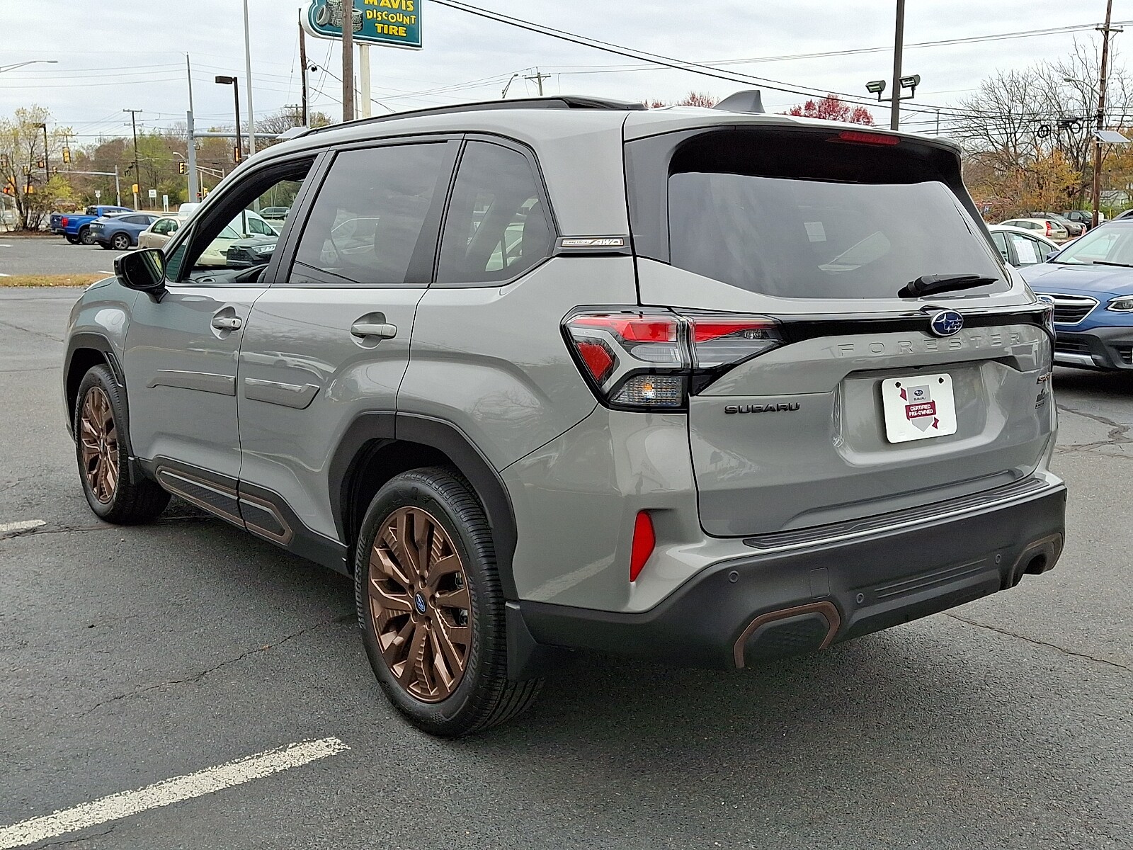 2025 Subaru Forester Sport photo 3