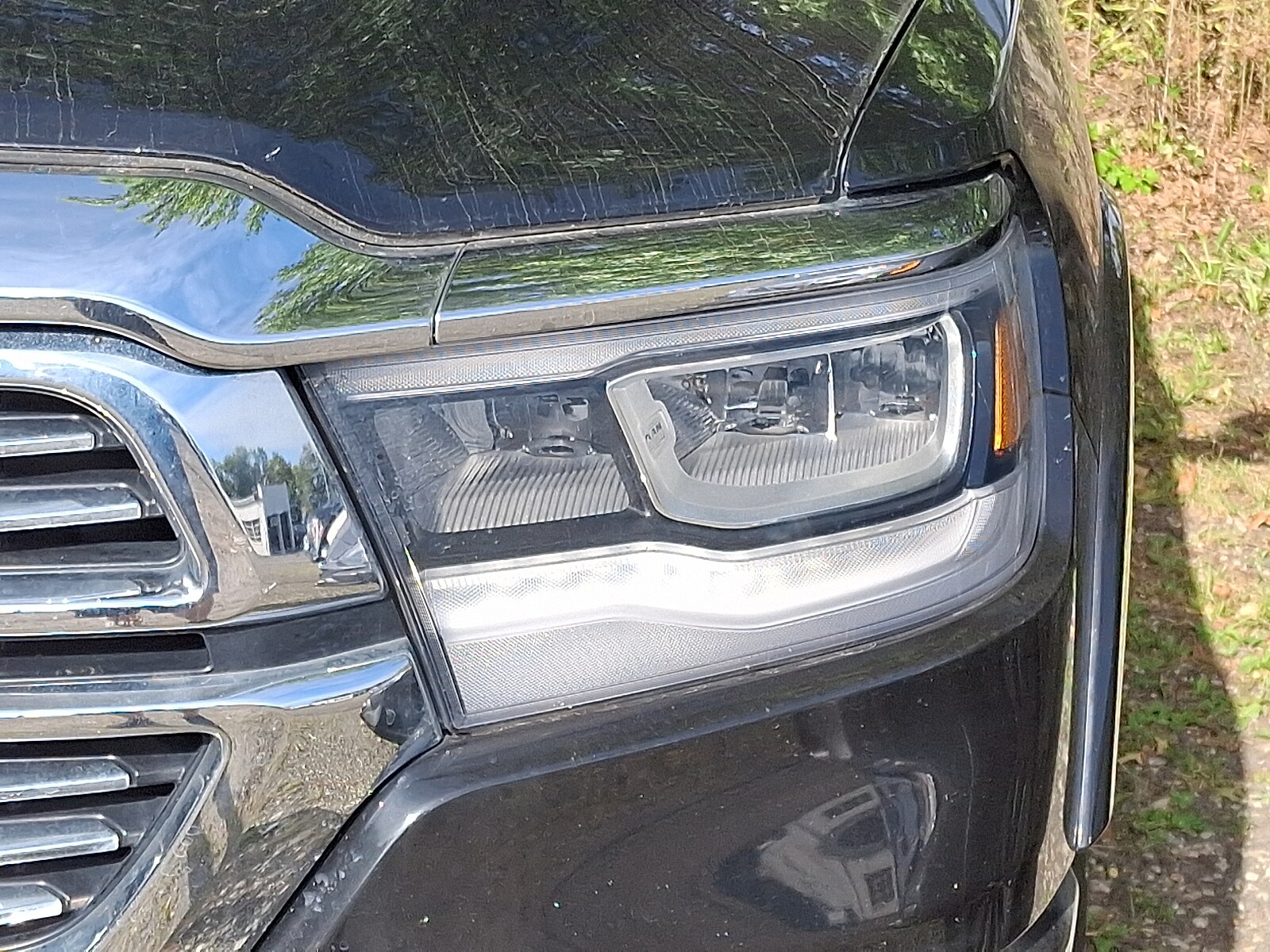 2020 Ram 1500 Laramie photo 2