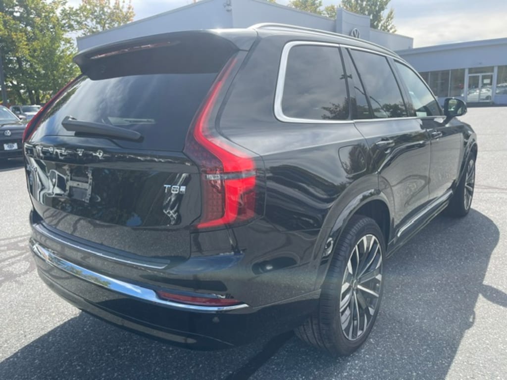 New 2026 Volvo XC90 plug-in hybrid T8 Plus 7-Seater SUV