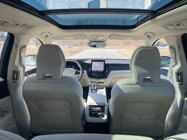 2026 Volvo XC60 Ultra - Photo 8