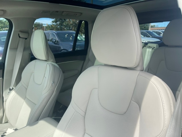 2026 Volvo XC90 Ultra - Photo 9
