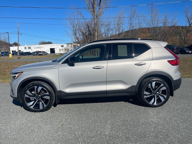 Used 2024 Volvo XC40 Plus APURP