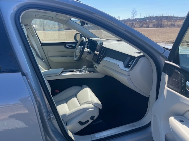 2026 Volvo XC60 Ultra - Photo 10