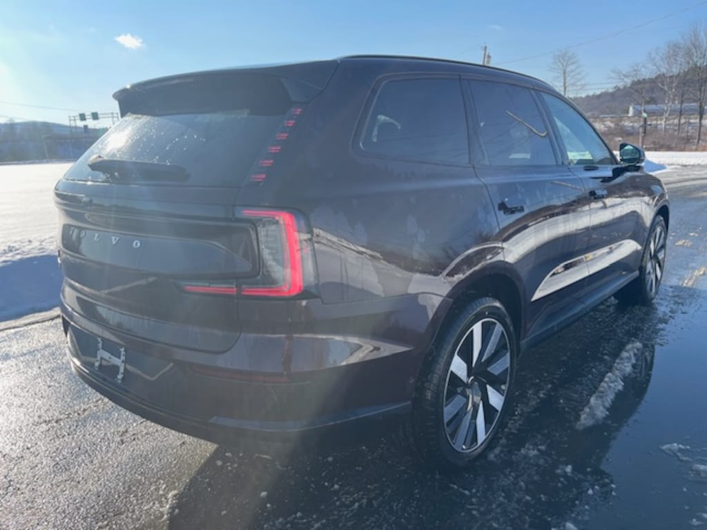New 2025 Volvo EX90 Twin Motor Performance Plus 6-Seater SUV