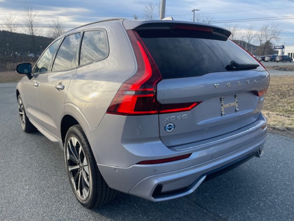 New 2026 Volvo XC60 B5 Plus SUV