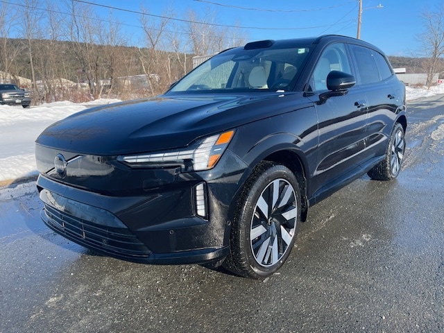 2025 Volvo EX90