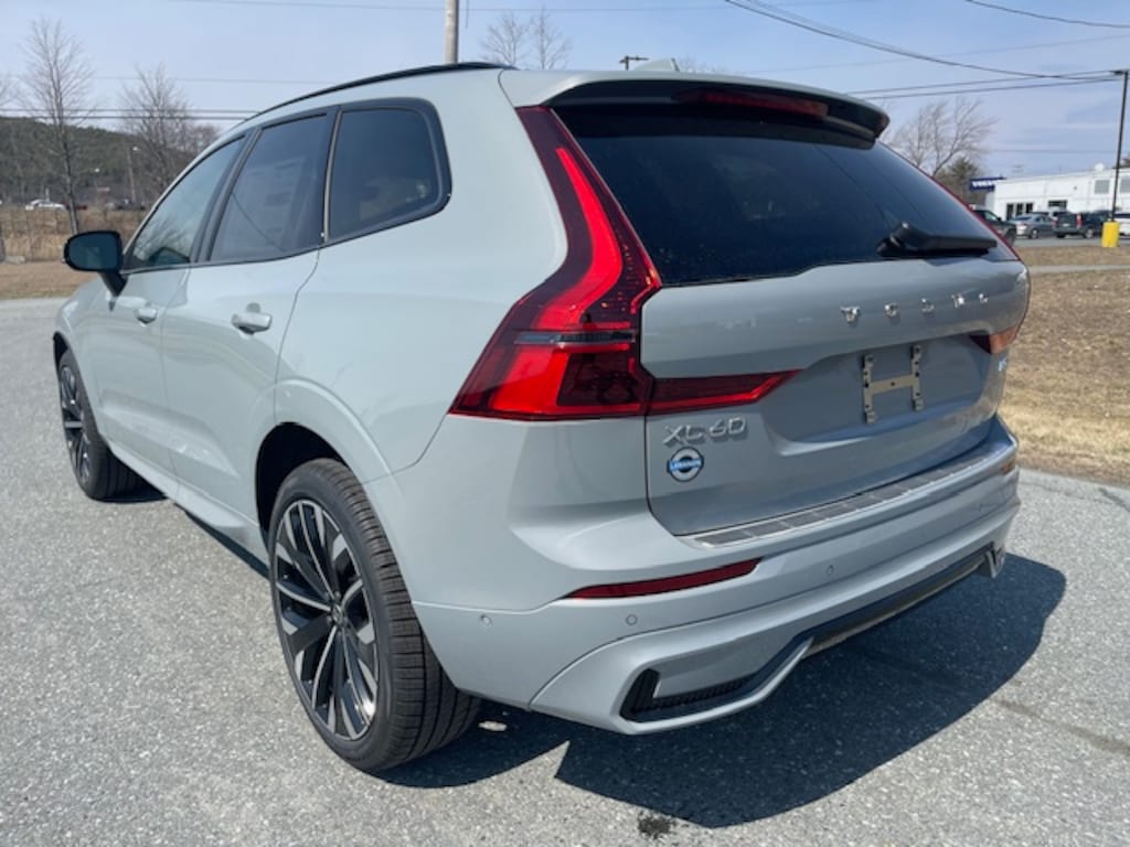 New 2026 Volvo XC60 B5 Ultra SUV