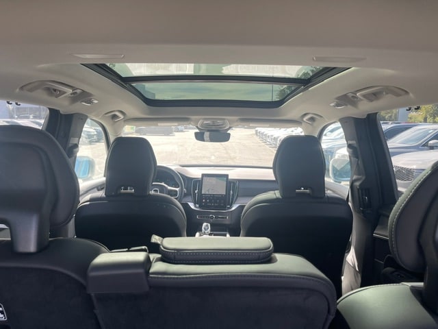 2026 Volvo XC90 Ultra - Photo 8