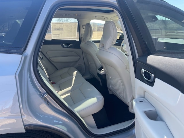 2026 Volvo XC60 Ultra - Photo 9