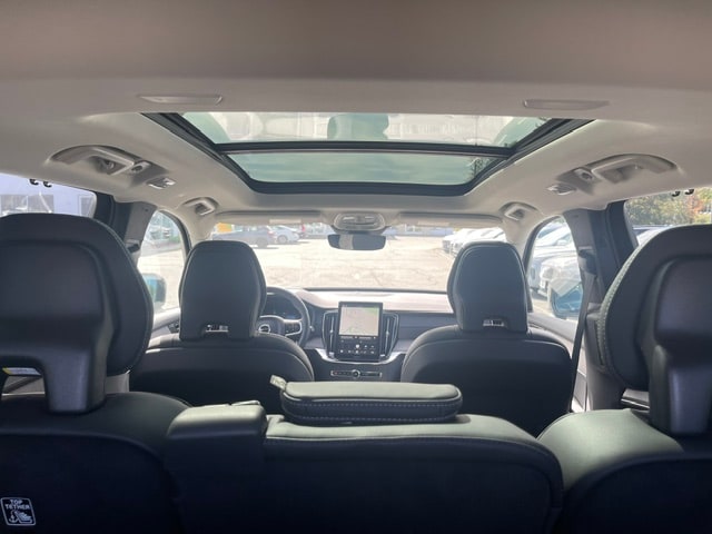 2026 Volvo XC90 Ultra - Photo 8