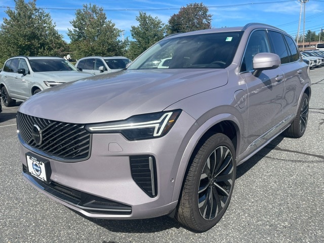 2026 Volvo XC90 plug-in hybrid