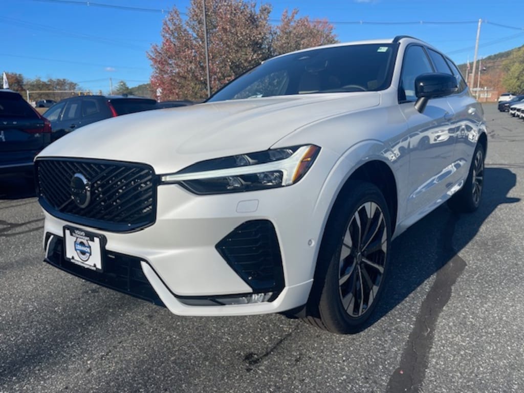New 2026 Volvo XC60 B5 Plus SUV