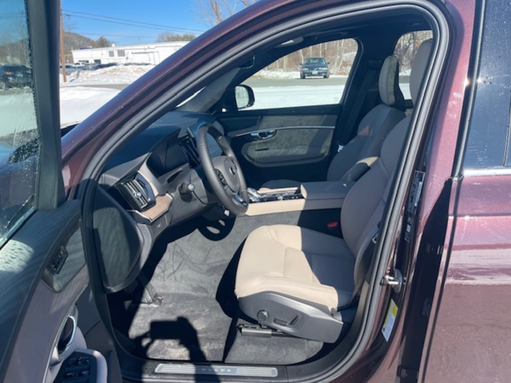 New 2026 Volvo XC90 B6 Plus 7-Seater SUV