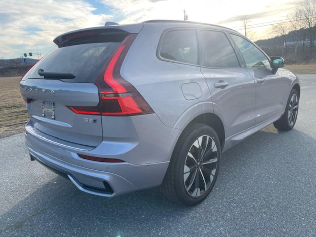 New 2026 Volvo XC60 B5 Plus SUV