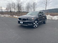 Pre-owned 2020 Volvo XC40 T5 Momentum SUV for sale in Lebanon, NH