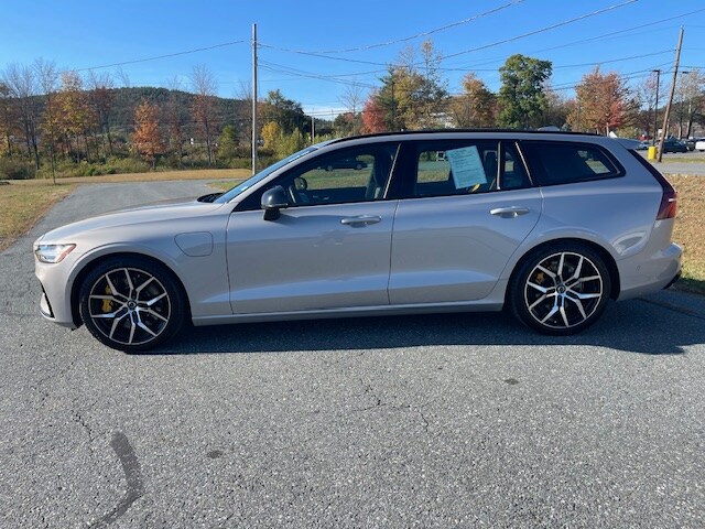 2024 Volvo V60 T8 Polestar photo 2