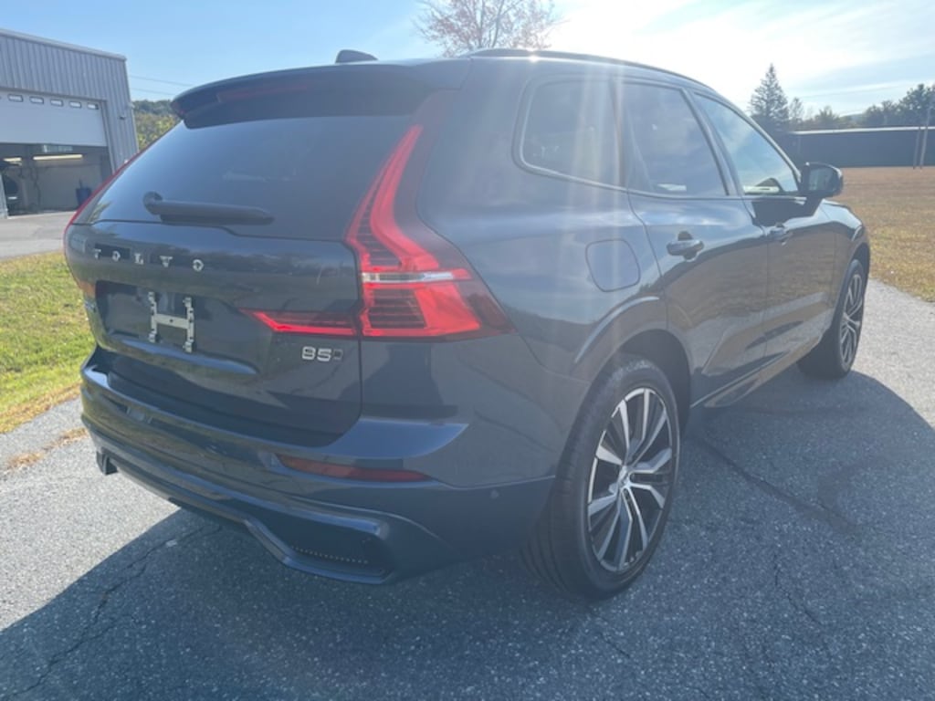 Used 2025 Volvo XC60 B5 Plus SUV