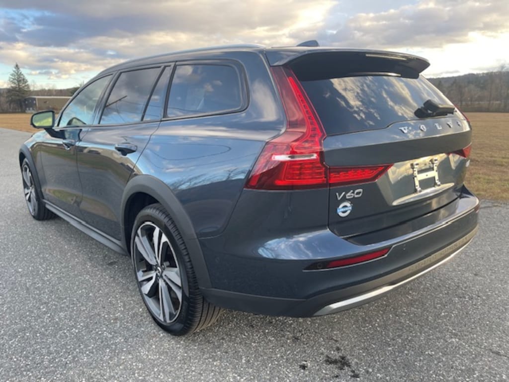 Used 2025 Volvo V60 Cross Country B5 Plus Wagon