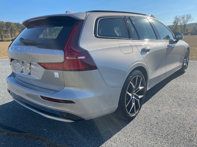 2024 Volvo V60 T8 Polestar photo 4