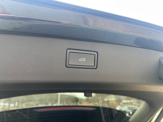 2025 Volkswagen Tiguan SE - Photo 8