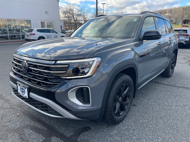 2026 Volkswagen Atlas Atlas Peak Edition's photo