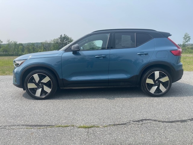 Used 2024 Volvo XC40 Plus with VIN YV4ER3XL7R2240562 for sale in Lebanon, NH