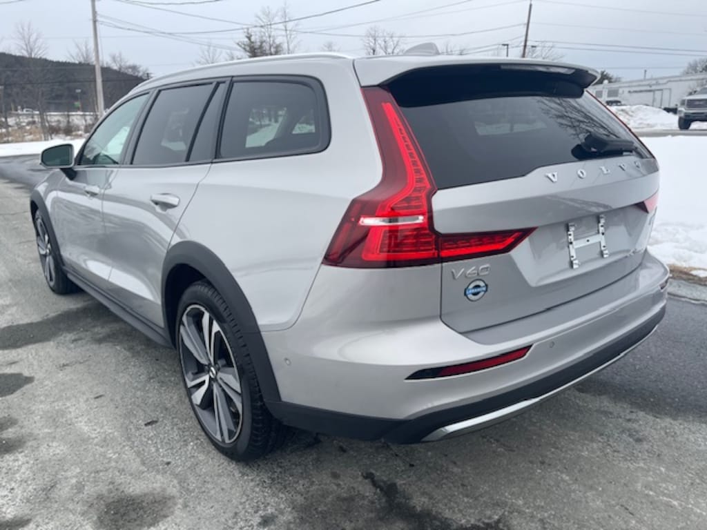 Used 2025 Volvo V60 Cross Country B5 Plus Wagon