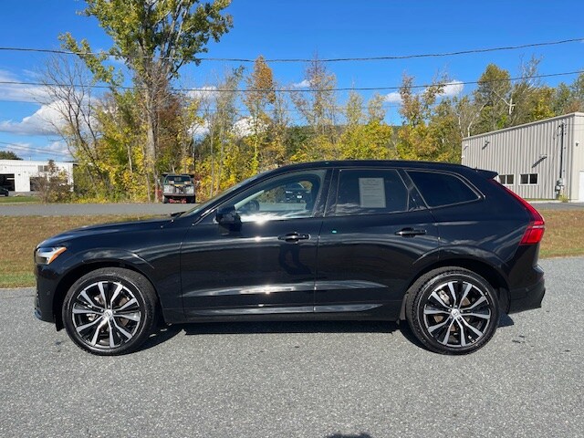 2025 Volvo XC60 B5 Plus photo 2