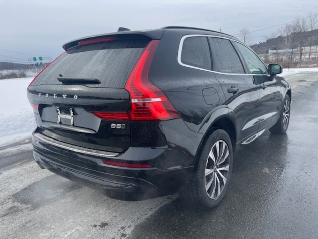 Used 2023 Volvo XC60 B5 AWD Core SUV