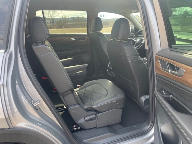 2026 Volkswagen Atlas SE w/Tech - Photo 10