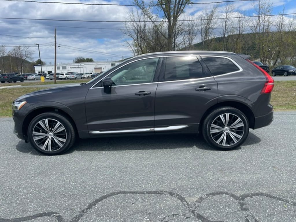 Used 2022 Volvo XC60 B5 AWD Inscription SUV