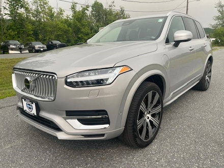 2025 Volvo XC90 plug-in hybrid T8 Plus 7-Seater SUV