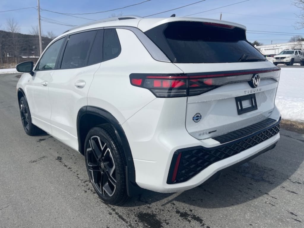 New 2026 Volkswagen Tiguan 2.0T SEL R-Line Turbo SUV