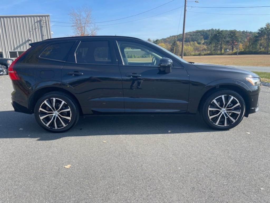Used 2025 Volvo XC60 B5 Plus SUV