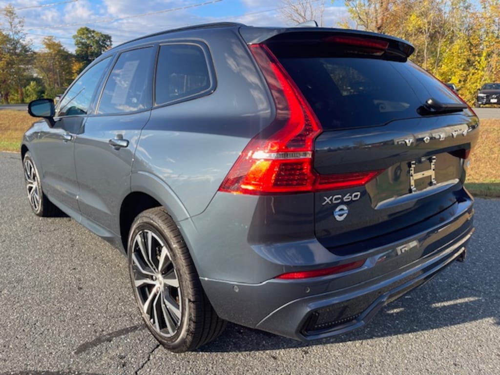 Used 2025 Volvo XC60 B5 Plus SUV