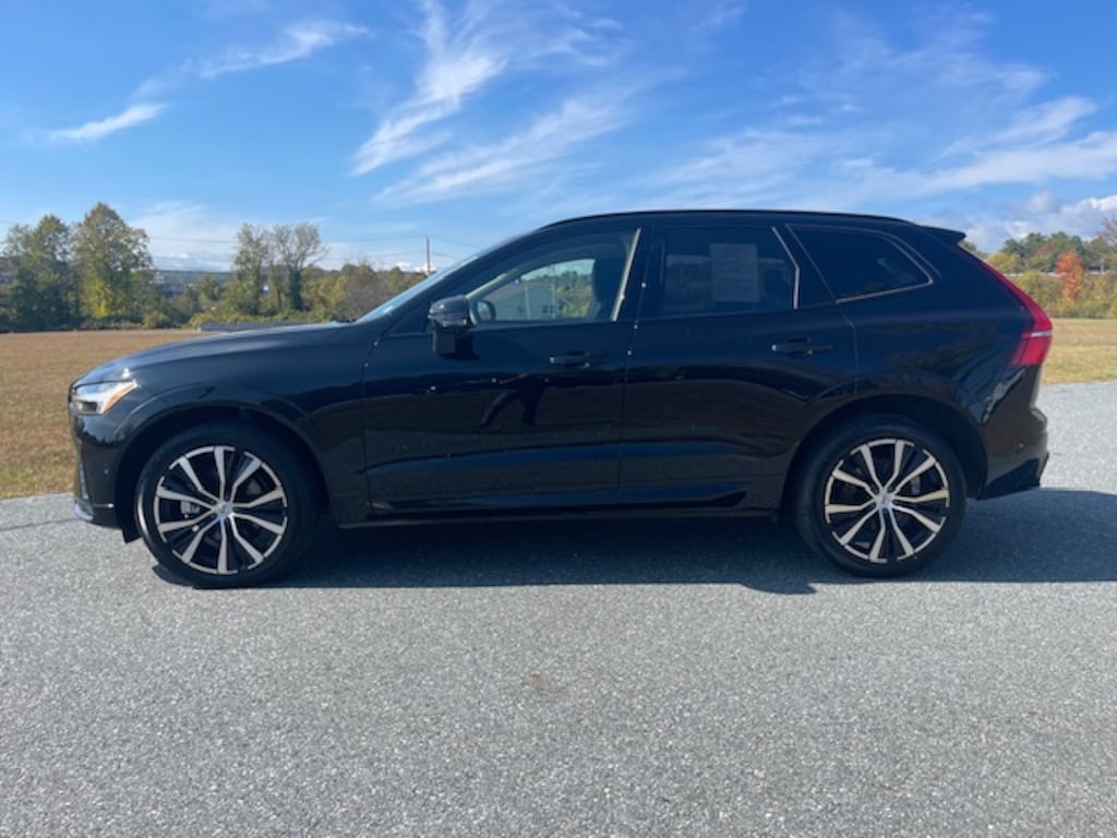 Used 2025 Volvo XC60 B5 Plus SUV