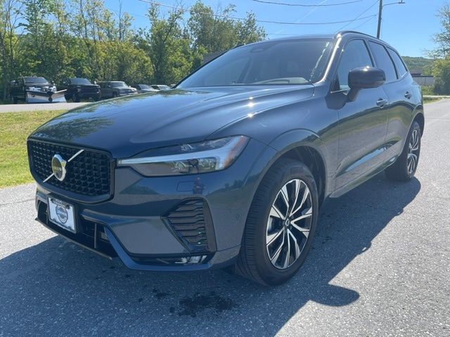 2025 Volvo XC60 B5 Plus Dark AWD's photo